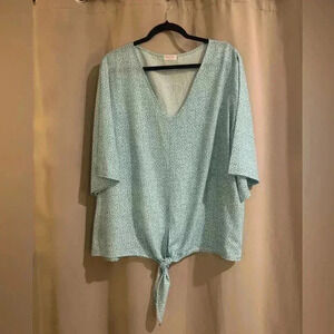 Women’s BLUETIME V-Cut Blouse